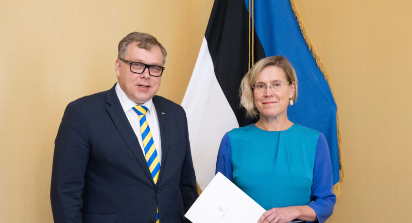 Pildil on Riigikogu esimees Lauri Hussar ja õiguskantsler Ülle Madise.